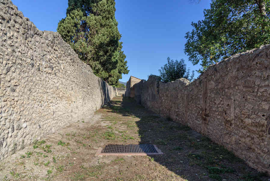 131 - Italia - Pompeya - parque arqueológico de Pompeya - calle.jpg